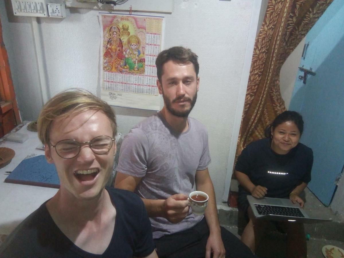 Atathi Niwas Guest House For Backpackers And Travellers Siliguri Ngoại thất bức ảnh
