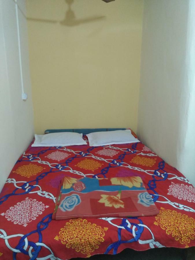 Atathi Niwas Guest House For Backpackers And Travellers Siliguri Ngoại thất bức ảnh