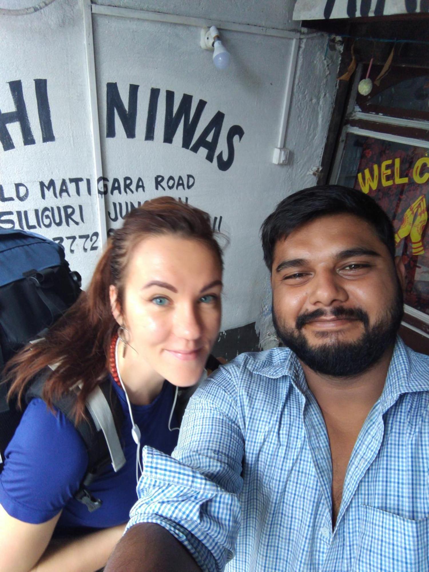 Atathi Niwas Guest House For Backpackers And Travellers Siliguri Ngoại thất bức ảnh